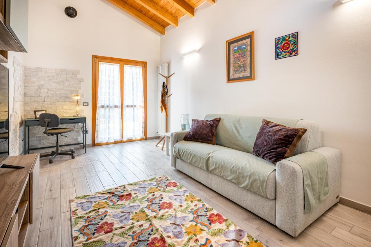 Casenuove Viletta Indipendente A 10 Min Da Parma Case Nuove  Exterior photo