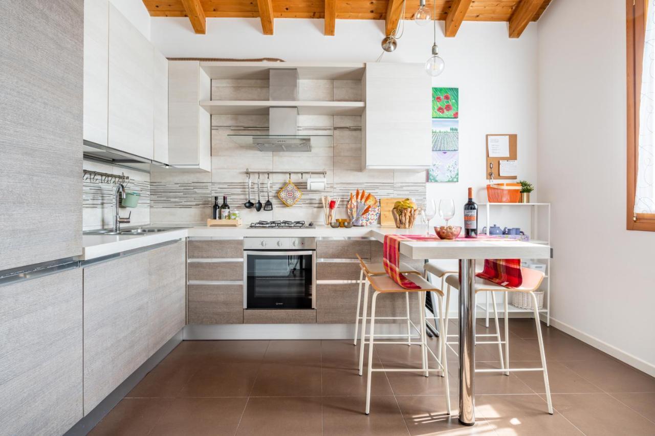 Casenuove Viletta Indipendente A 10 Min Da Parma Case Nuove  Exterior photo